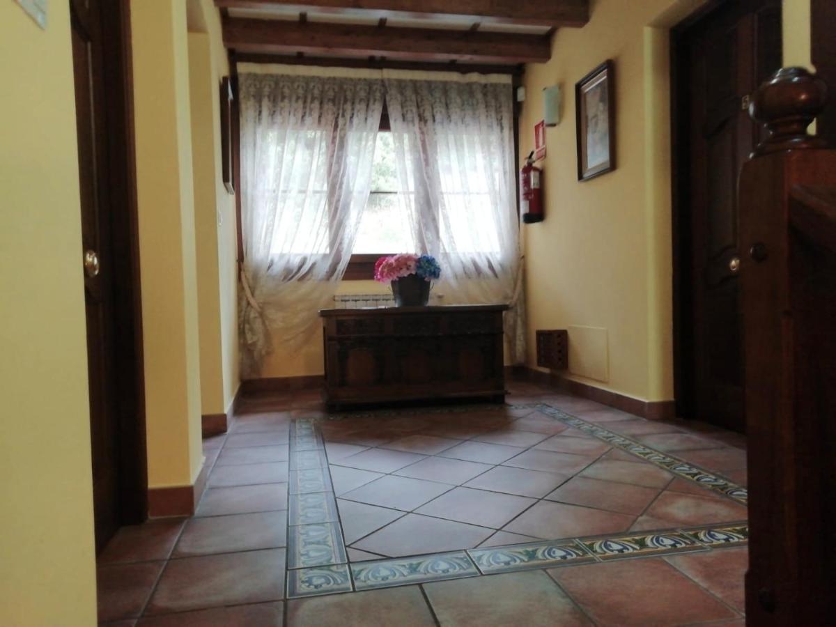Onís Apartamentos Rurales La Vina מראה חיצוני תמונה