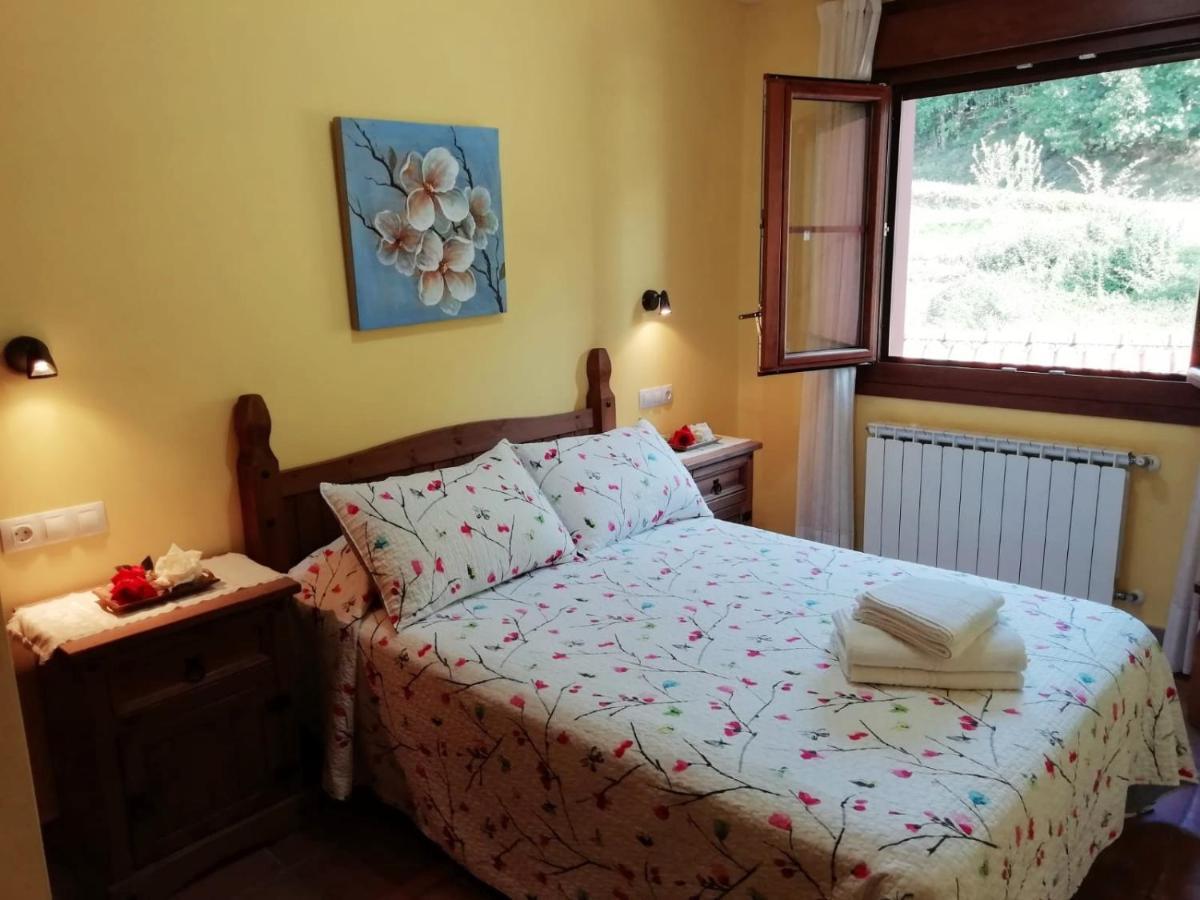Onís Apartamentos Rurales La Vina מראה חיצוני תמונה