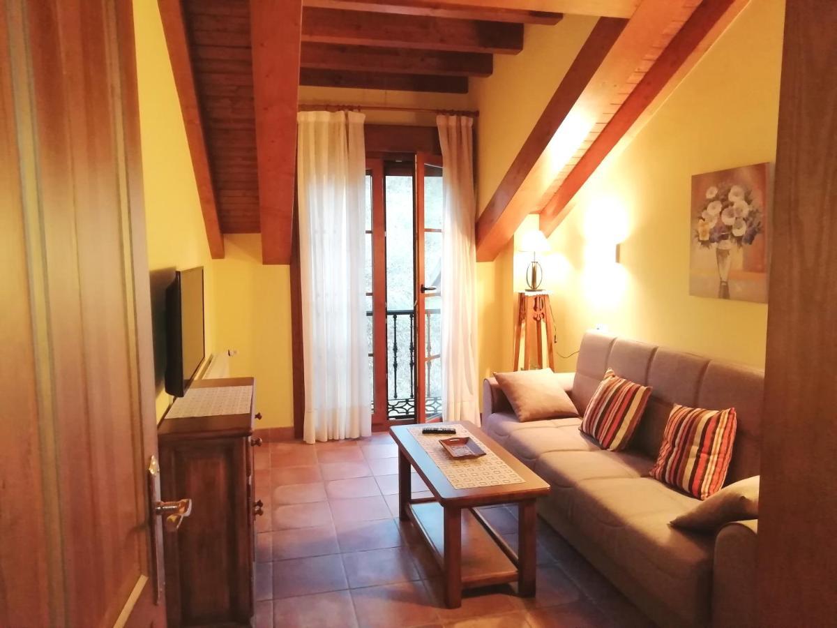 Onís Apartamentos Rurales La Vina מראה חיצוני תמונה