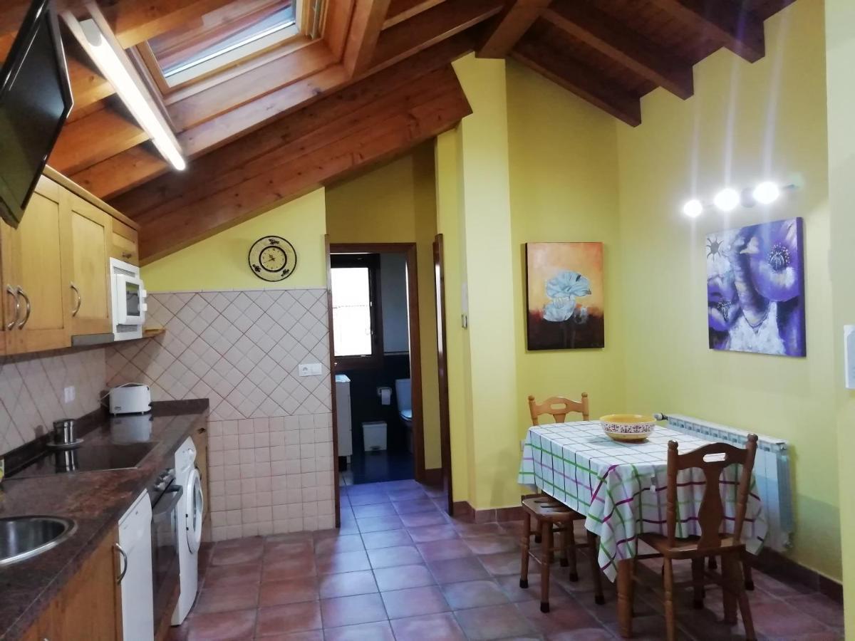 Onís Apartamentos Rurales La Vina מראה חיצוני תמונה