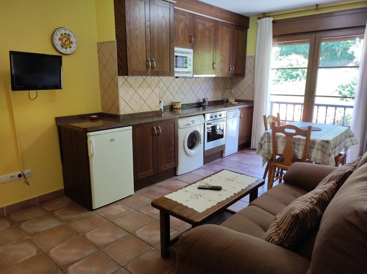 Onís Apartamentos Rurales La Vina מראה חיצוני תמונה