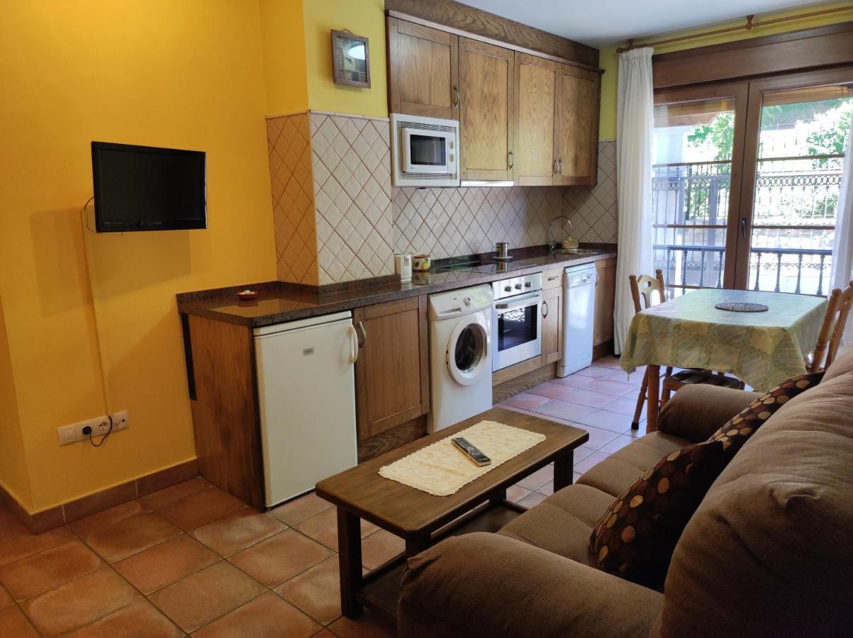 Onís Apartamentos Rurales La Vina מראה חיצוני תמונה