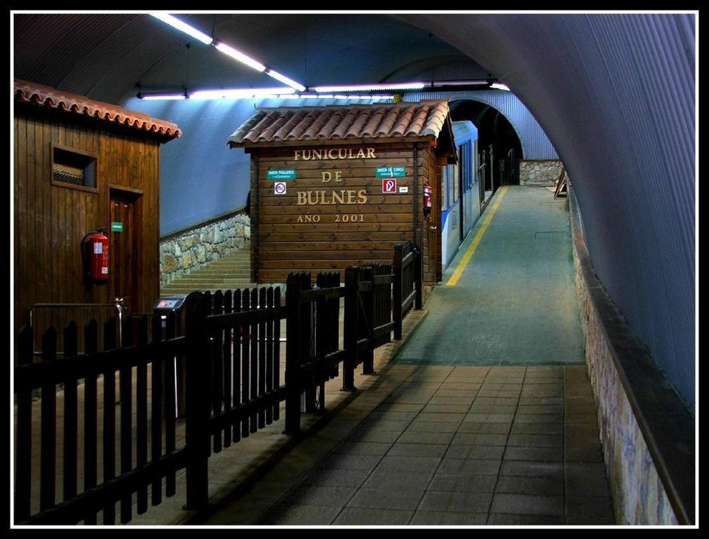 Onís Apartamentos Rurales La Vina מראה חיצוני תמונה