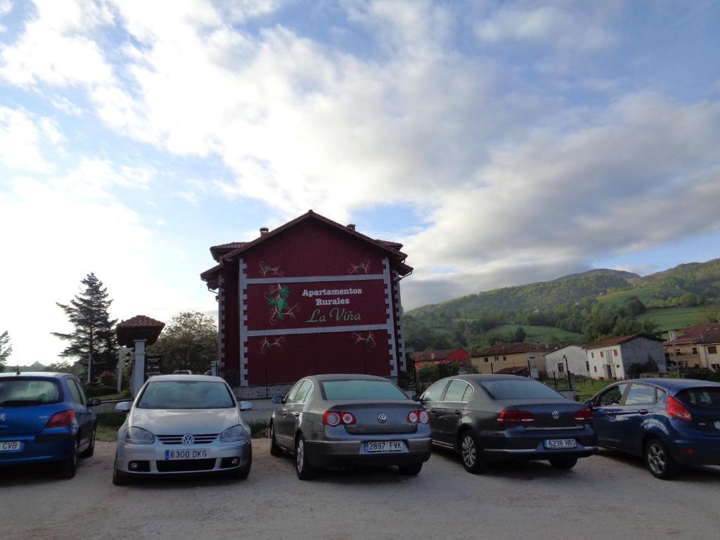 Onís Apartamentos Rurales La Vina מראה חיצוני תמונה